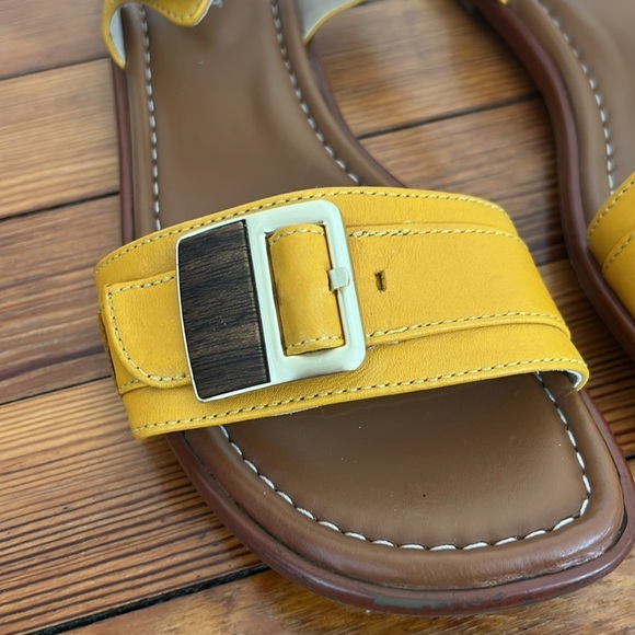 Rockport Total Motion Yellow Leather Zadie Sandals with Buckle - Size 7.5 - Picture 3 of 10
